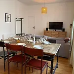 Apartment Larbaud 6 - Hypercentre - Proche Thermes - Spacieux