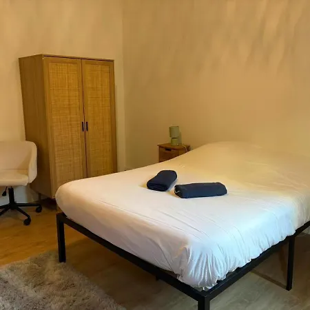 Larbaud 6 - Hypercentre - Proche Thermes - Spacieux Виши